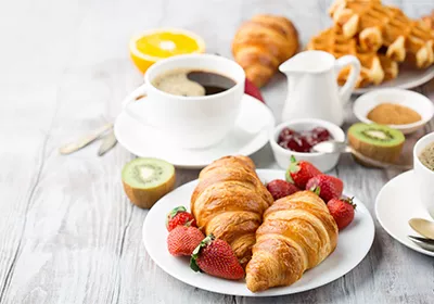 LE PETIT DÉJEUNER